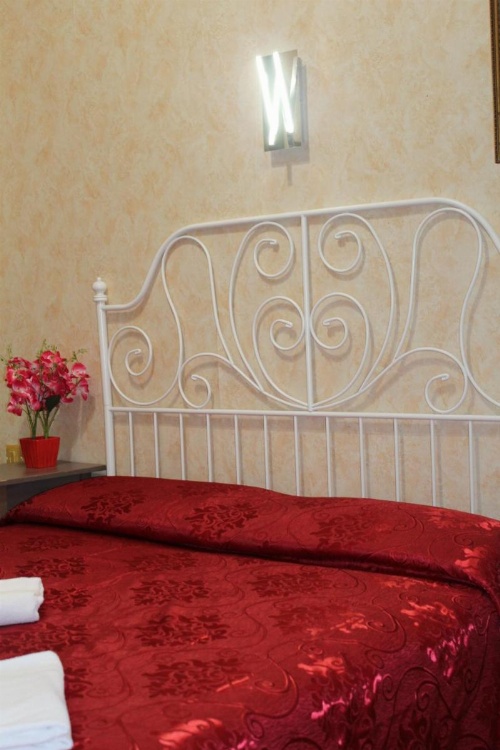 Termini Guest House image 12