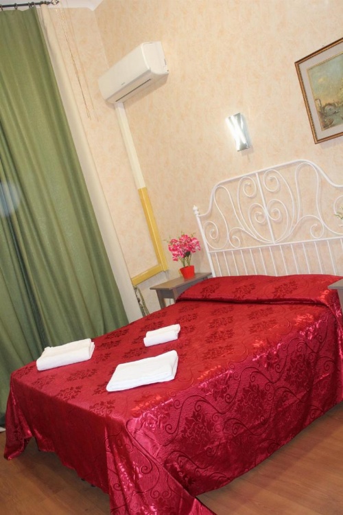 Termini Guest House image 8